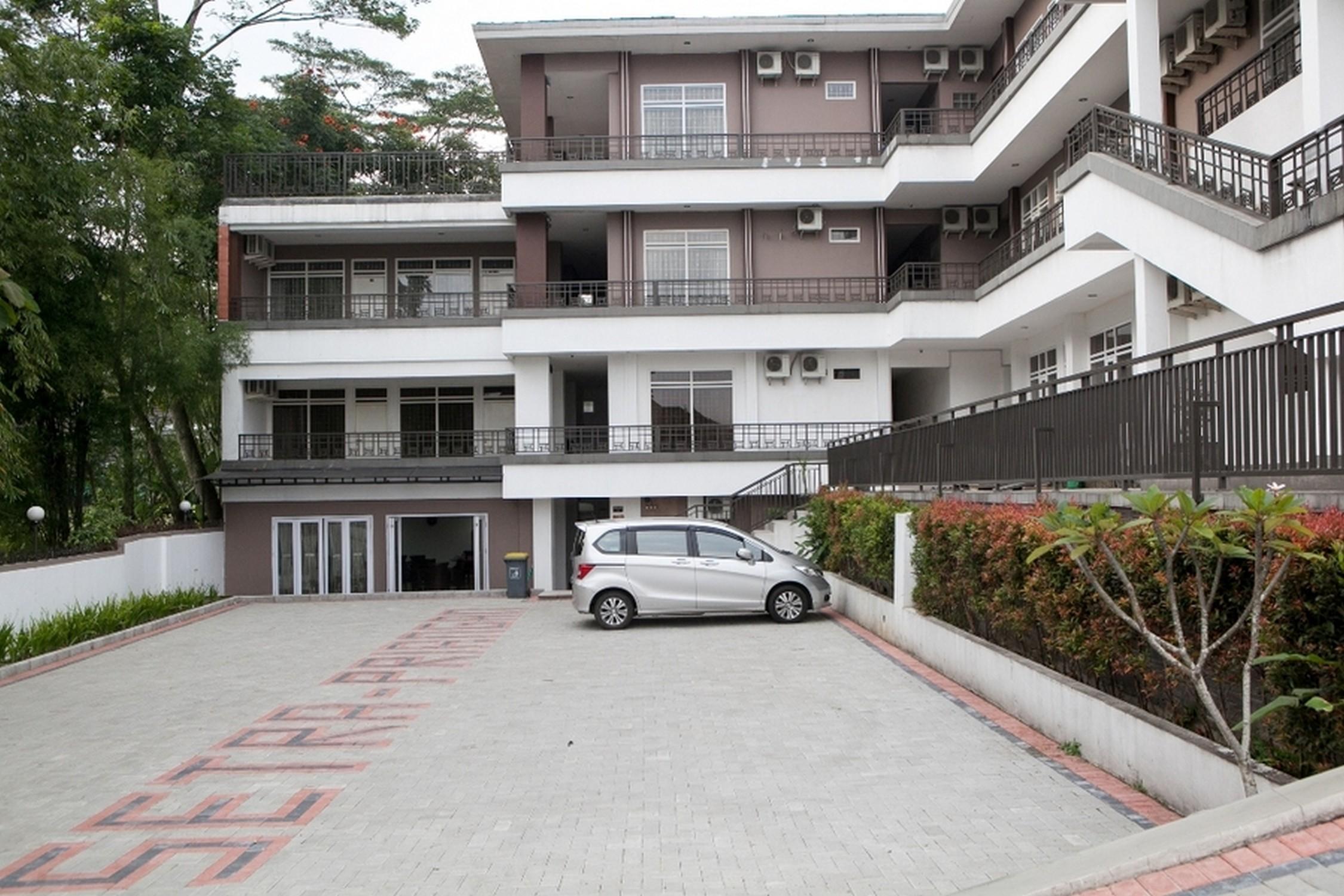 Reddoorz Plus Near Sukajadi 2 Bandung Exterior photo