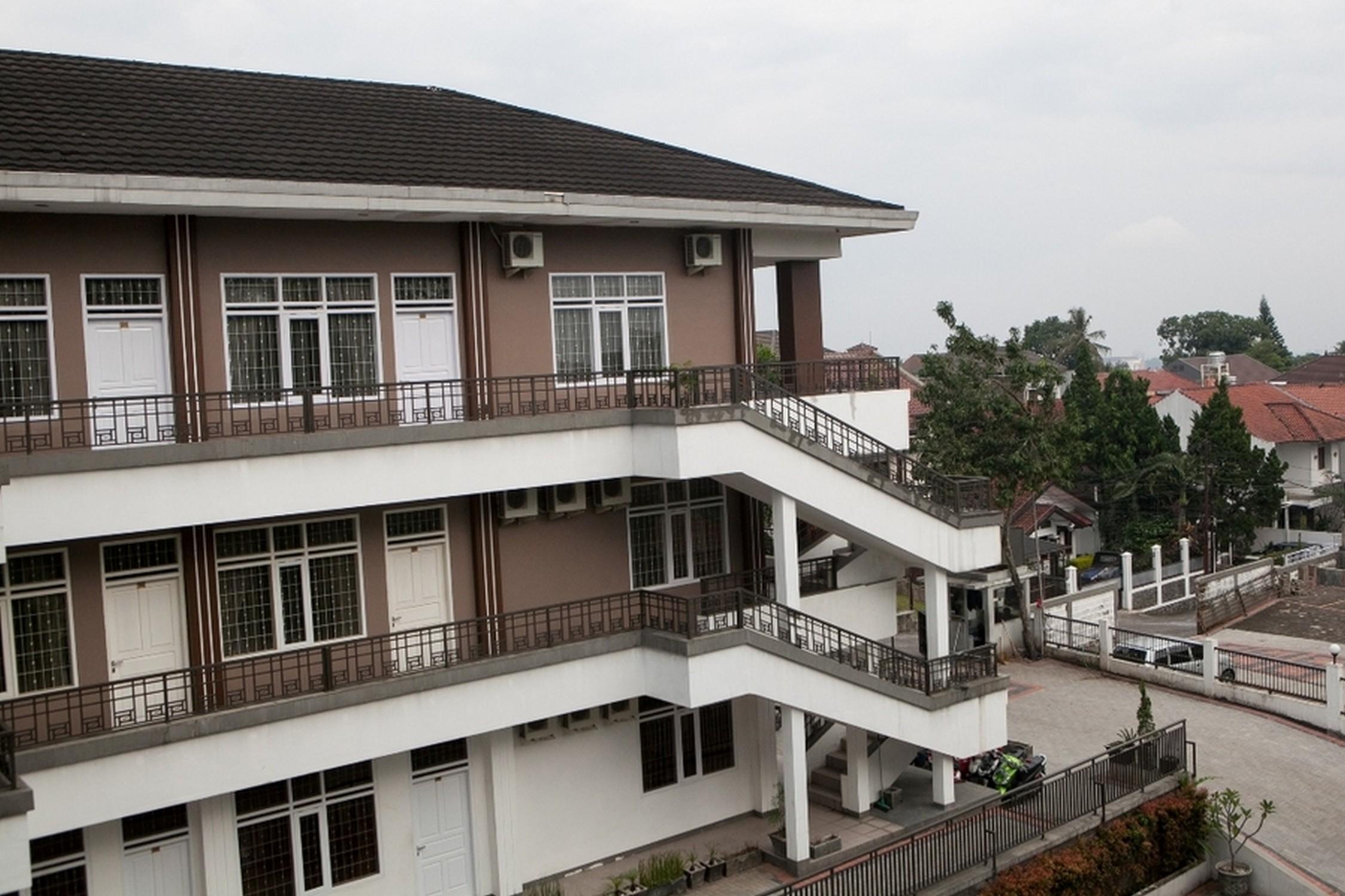 Reddoorz Plus Near Sukajadi 2 Bandung Exterior photo