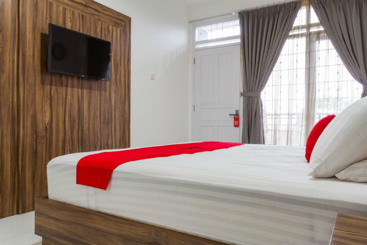 Reddoorz Plus Near Sukajadi 2 Bandung Exterior photo